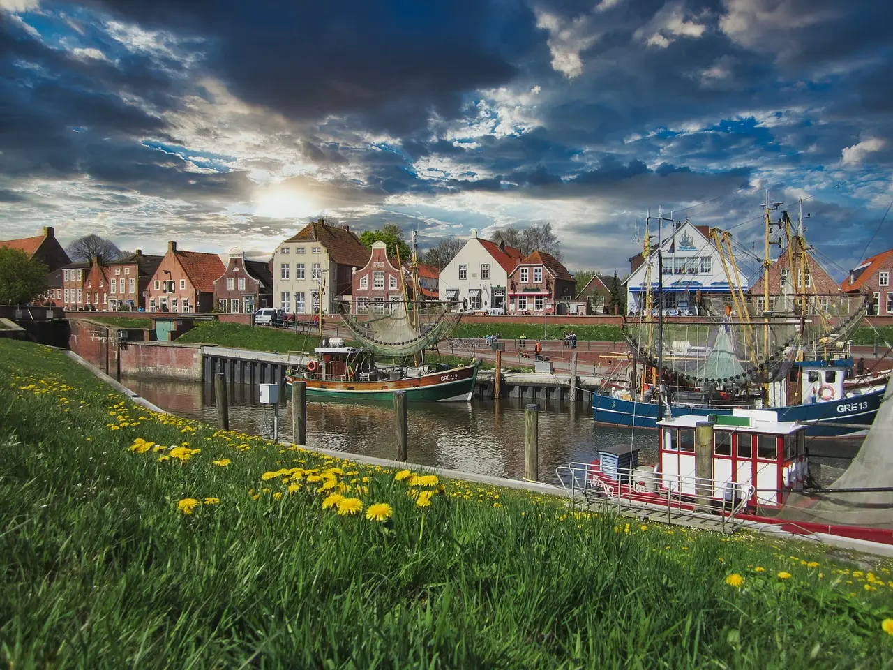 Greetsieler Hafen